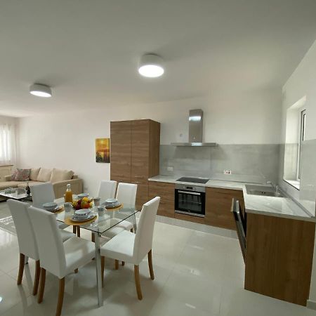 Sunshine Apartments Mellieha - Modern Three Bedroom Ground Floor Apartment With Yard エクステリア 写真